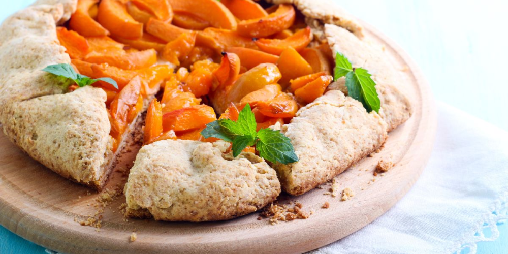 APPLE-CARROT-APRICOT-PIE.webp