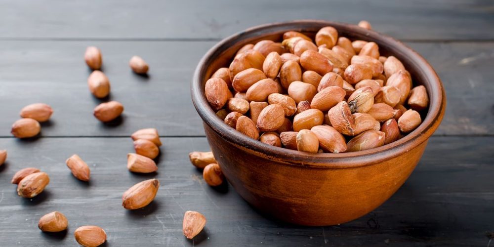 SPROUTING RAW PEANUTS